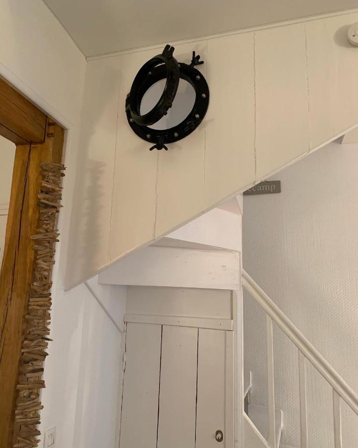 Le Hublot Charmante Maison Au Calme Fecamp Vue Sur Le Port Esterno foto