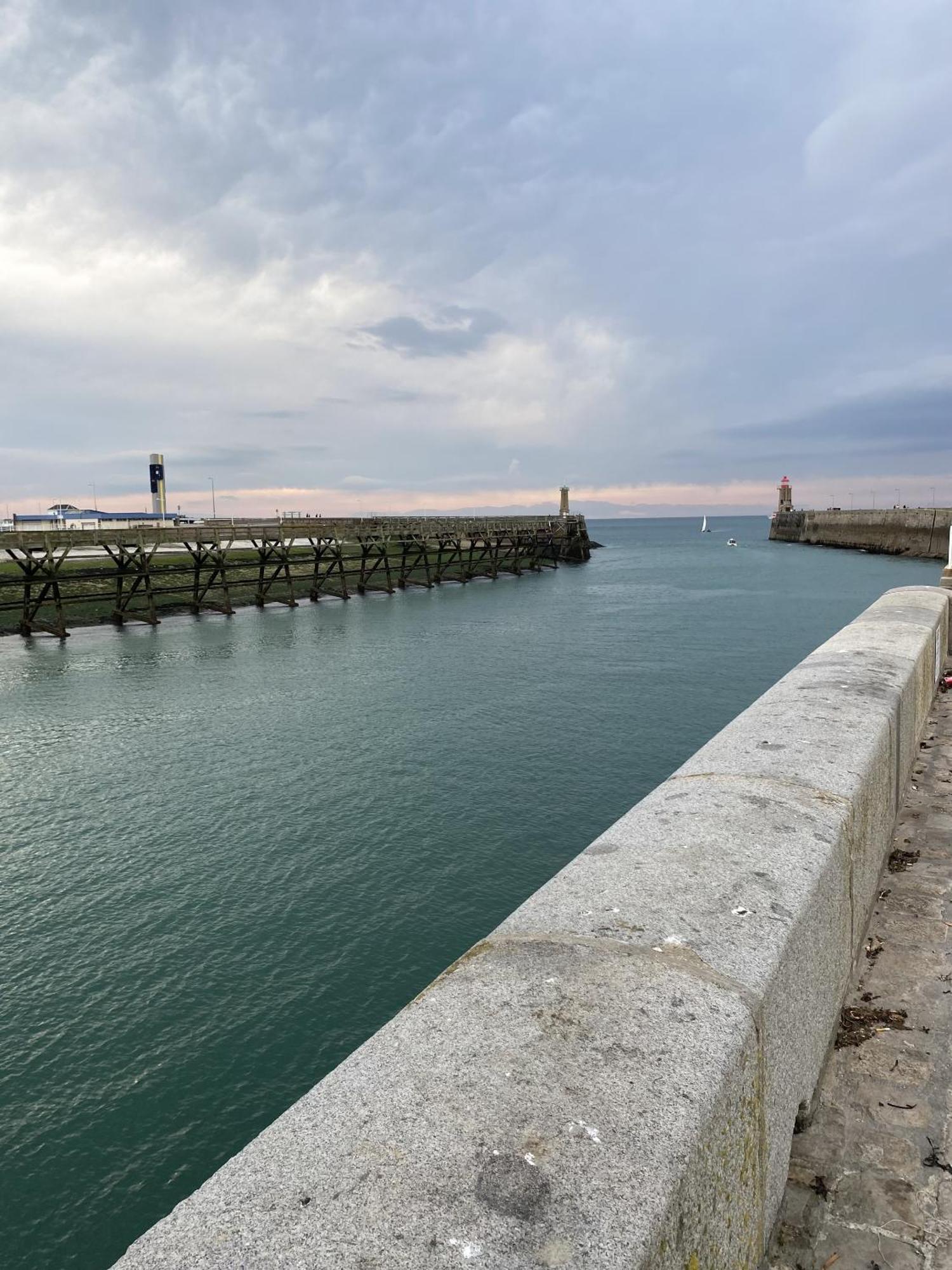 Le Hublot Charmante Maison Au Calme Fecamp Vue Sur Le Port Esterno foto